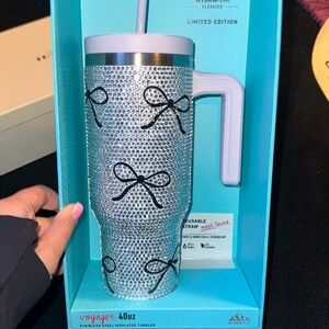 Hydrapeak 40oz Limited Edition Tumbler